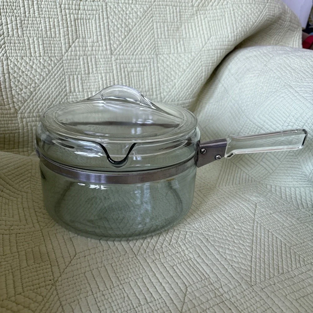 Pyrex 2 Qt Flamewear 6324B Sauce Pan w/Spout & Lid Vintage Clear Handle USA